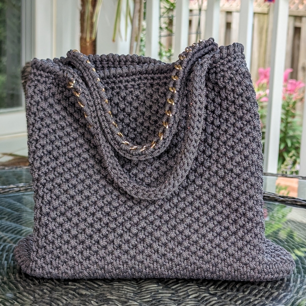 Crochet handbag smoky grey